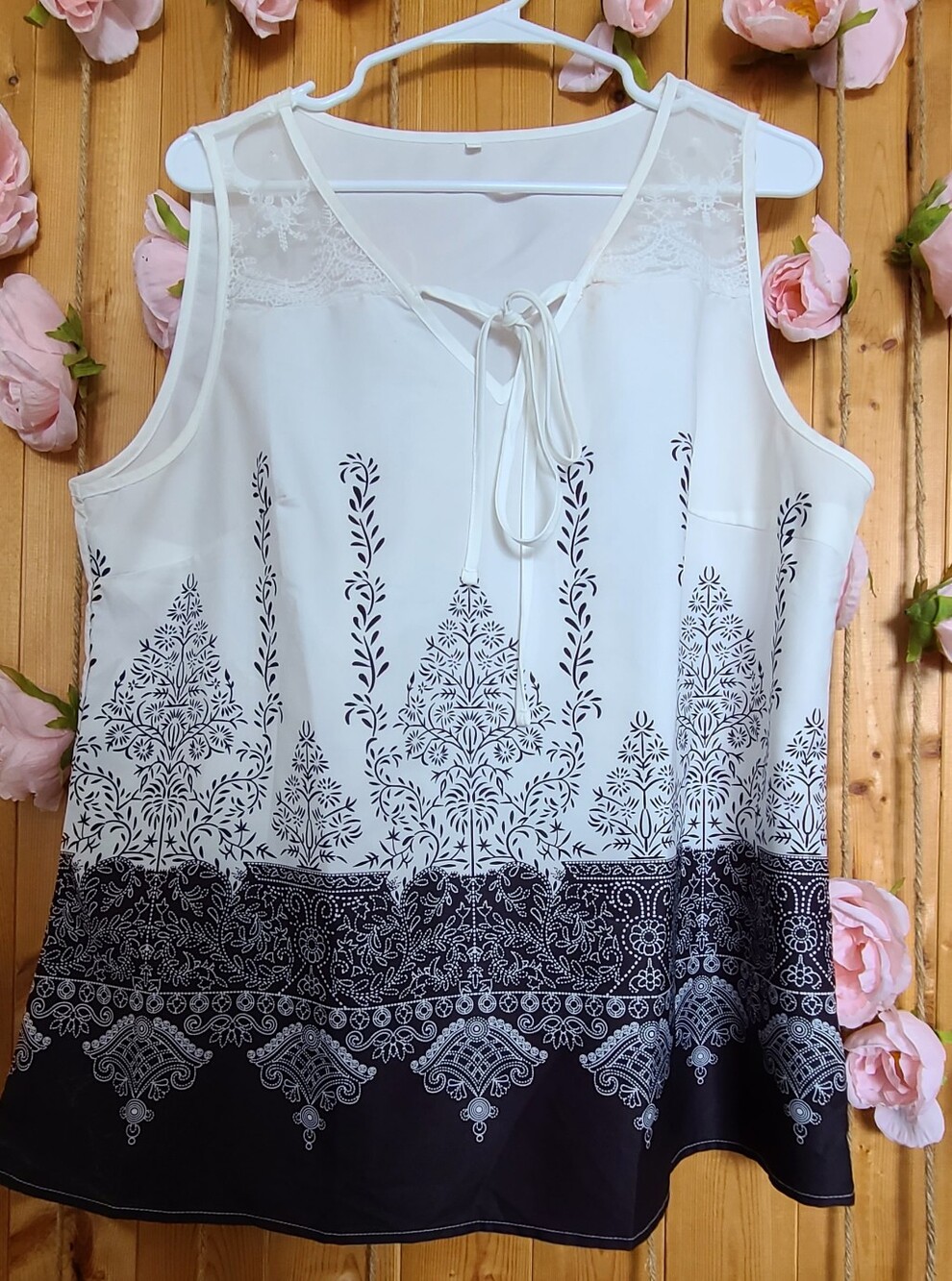 Women’s White & Black Sleeveless Tie-Neck Printed Tank Top